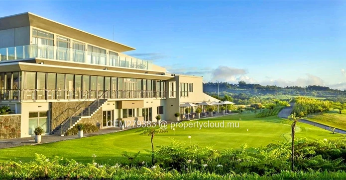 À VENDRE – 25 Terrains Résidentiels dans le Domaine Avalon Golf Estate, Bois Chéri