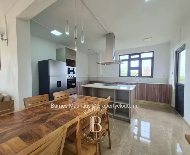 PEREYBÈRE - Spacious Apartment Views - 3 Bedrooms