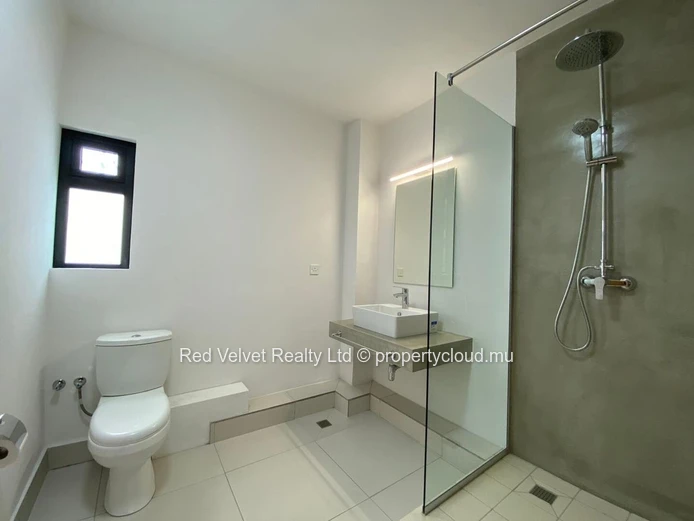 Appartement de 3 chambres à louer à Sodnac, Quatre Bornes | 158 m²