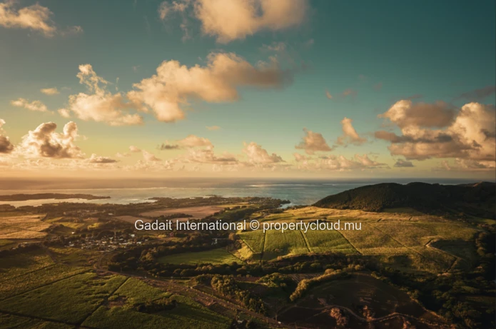 Prestige Villa in Anahita Beau Champ – Luxury, Comfort, and Close to Golf