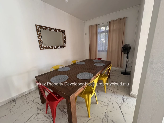 Duplex meublé de 3 chambres à louer à Pointe aux Canonniers