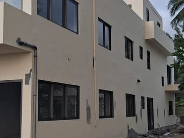 11 Bedroom Apartment