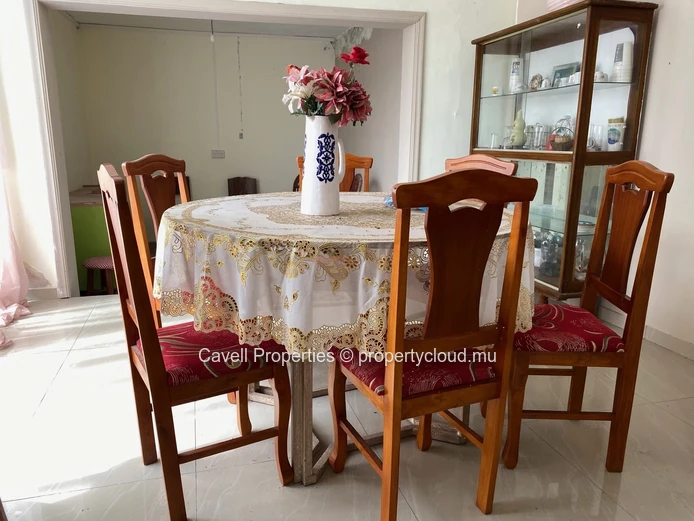 House for sale in Curepipe, via a vis Le Forum, 100 metres from main road