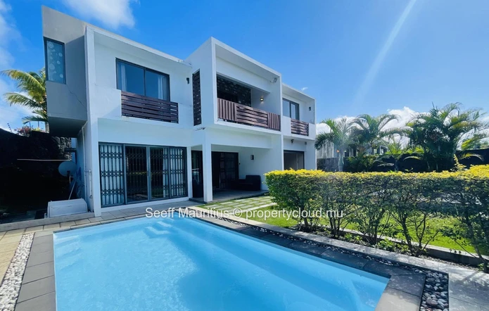 Villa Exquise Meublée avec Piscine Privée à Calodyne
