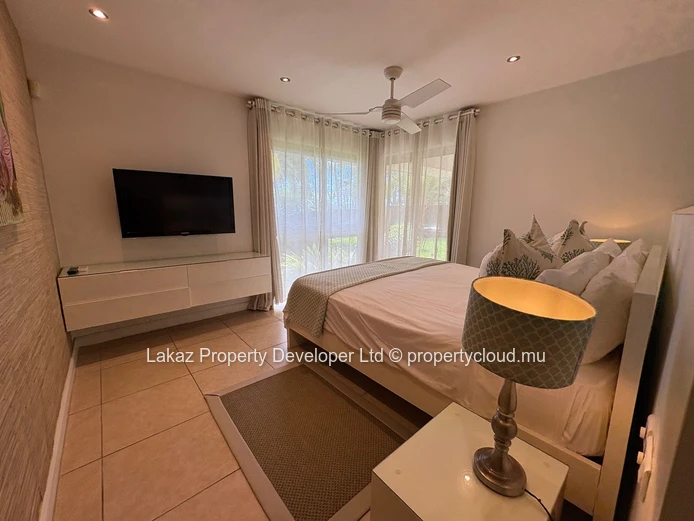 Furnished 4-bedroom apartment with swimming pool in Pointe aux Biches.