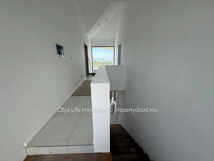 Élégante Villa Meublée avec Vue Mer et Montagnes à Flic-en-Flac