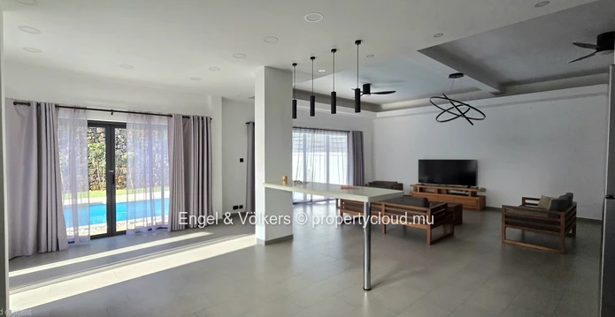 Elegant Fully Furnished 4-Bedroom Villa in the Heart of Pereybere