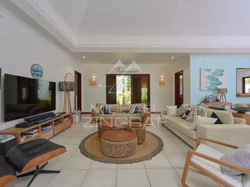 4 Bedroom Villa