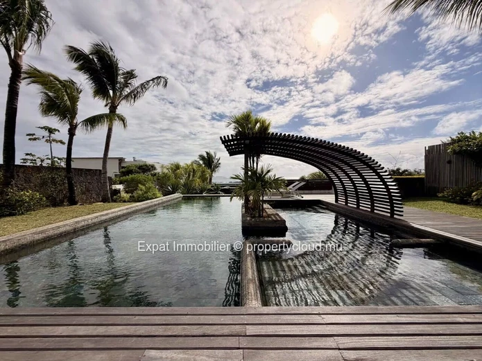 Exceptional Penthouse with Panoramic Coin de Mire Views – For Rent in Cap Malheureux