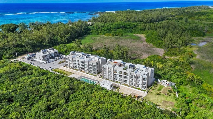 À Vendre - Penthouse De 2 Chambres - Poste Lafayette/Roches Noires