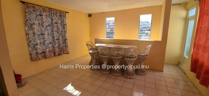 À VENDRE – Spacieuse maison individuelle à Phoenix