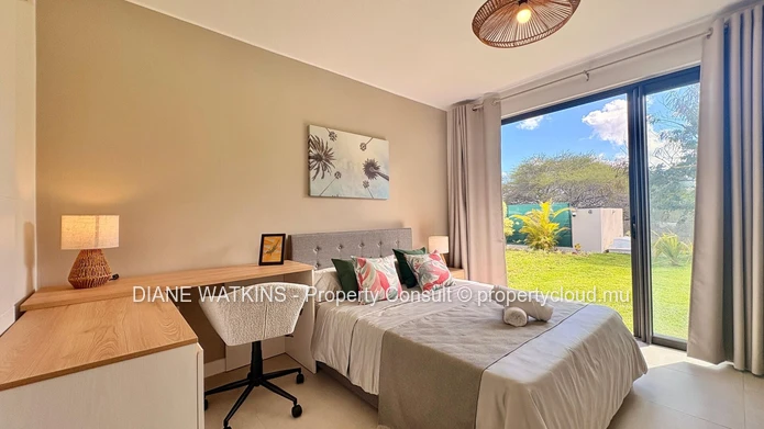 Charmante maison neuve de 2 chambres avec piscine privée à Tamarin à Louer.
