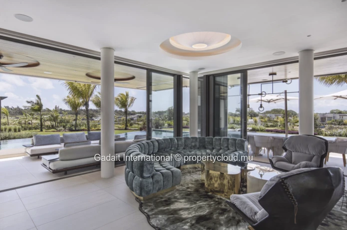 Villa de Prestige avec Vue sur le Golf à Louer à Anahita – 35 000 EUR / mois