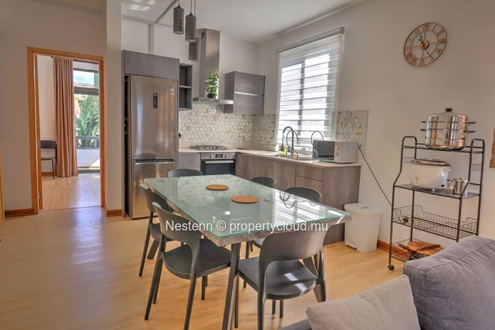 Modern 3-bedroom apartment with balcony