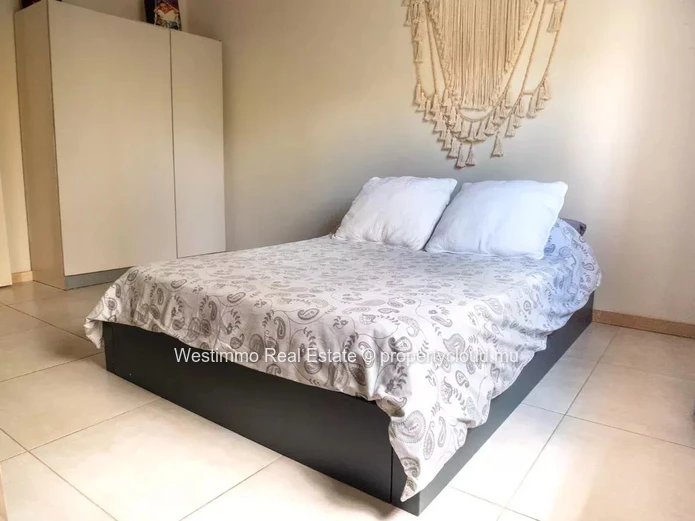 Maison familiale de plain-pied avec piscine et vue Tourelle à Tamarin