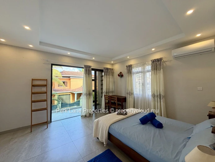 Family detached home with private pool near forest