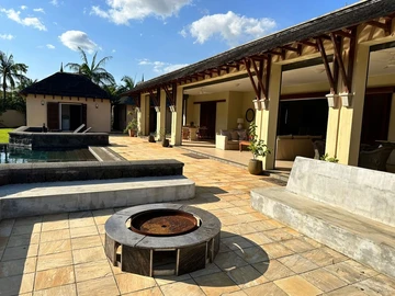 4 Bedroom Villa