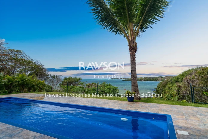 Furnished Apartment | 2 En-Suite Bedrooms | Sea View | Trou D’Eau Douce