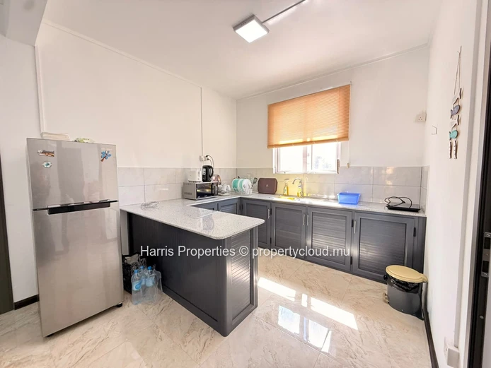 Charming First-Floor Apartment for Rent in Pereybere 