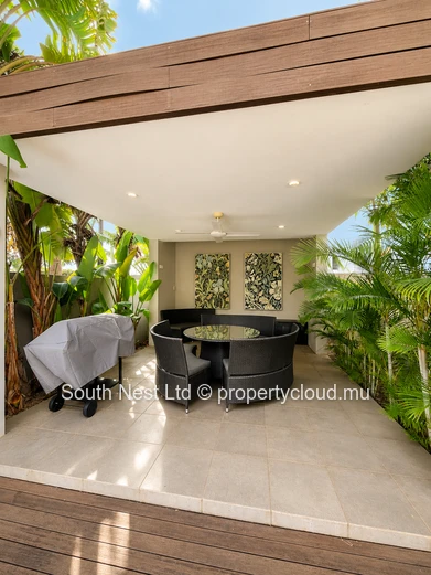 Villa contemporaine de 3 chambres en suite avec piscine privée dans une résidence sécurisée