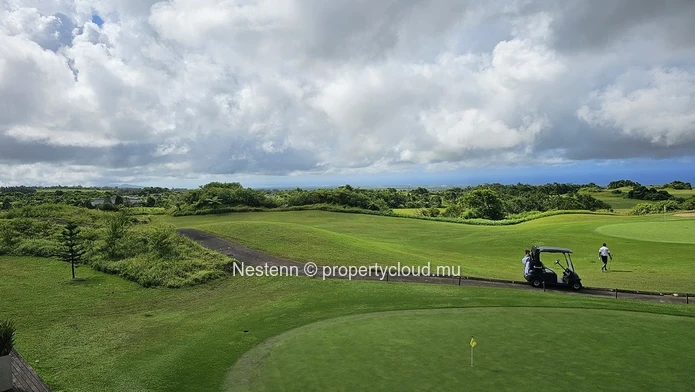 Superbe terrain résidentiel de 4 600 m² 