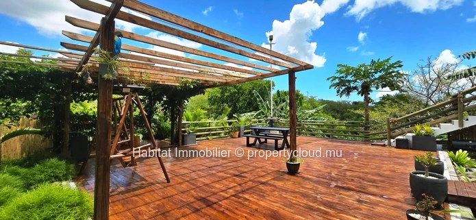 To rent : Stunning furnished and equipped apartment of 95 m² located in Sorèze  