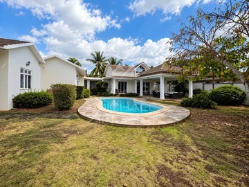 4 Bedroom Villa