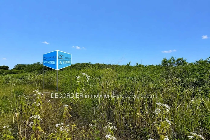 Agricultural land for sale – Amaury.