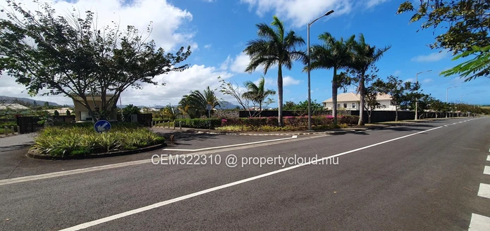 2 plots for sale in the gated morcellement of Mahe at Beau Vallon