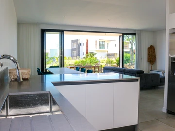 4 Bedroom Villa