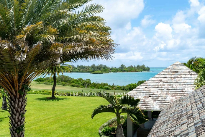 Magnifique villa avec vue sur mer et golf à vendre à Anahita Golf Resort, île Maurice