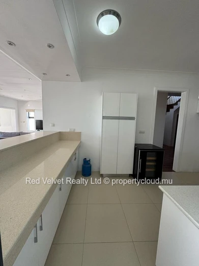 Penthouse de luxe en duplex à vendre à Sodnac, Quatre Bornes