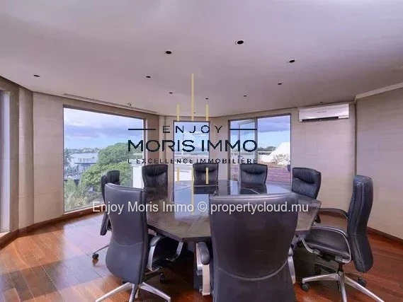 Office of 210 m² in Grand Baie, Mauritius