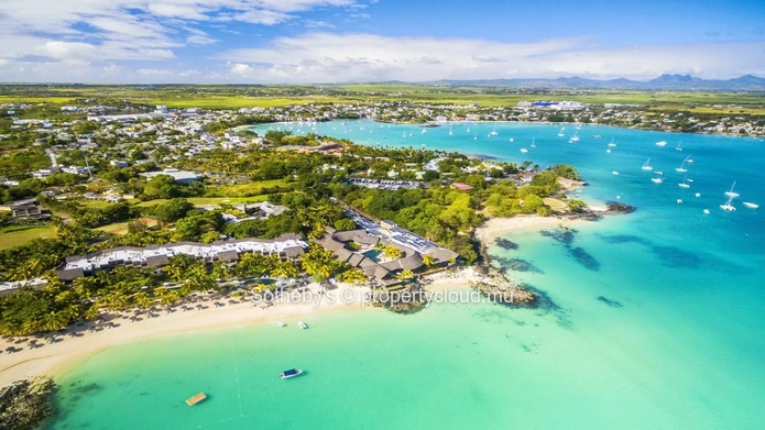 The Azure Deck– Ki Resort