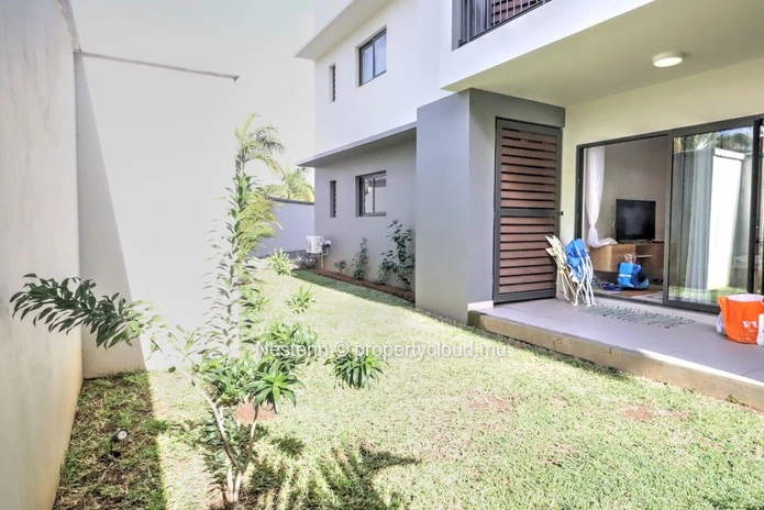 Modern 3-Bedroom Apartment – Walk to Everything