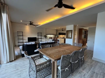 Townhouse, Duplex de 3 Chambres