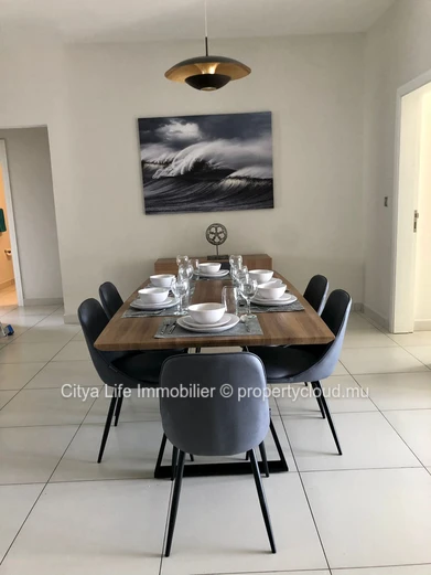 Appartement moderne et bien conçu à louer.