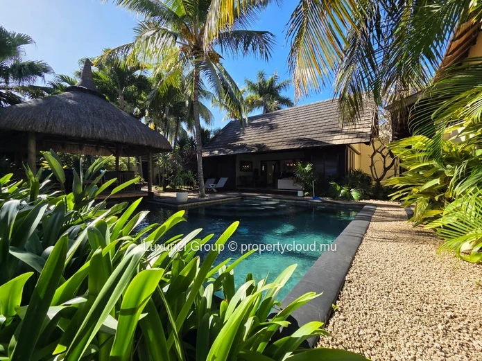 Stunning Contemporary Villa for Rent – Pereybere