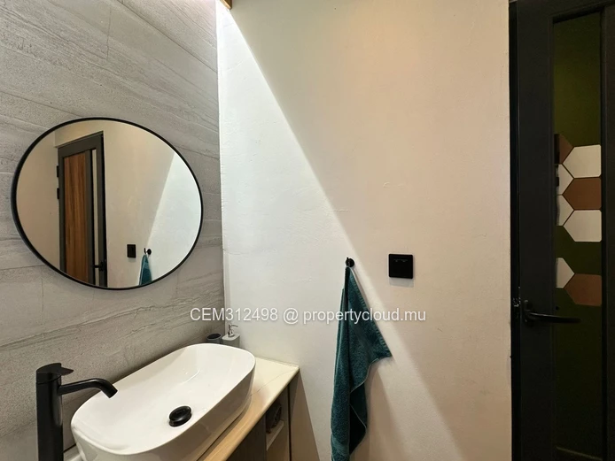 Exceptional Contemporary  4-bedroom Villa for sale in Grand-Baie — Vingt-Pieds