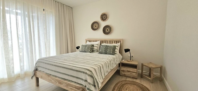 Appartement Moderne De 3 Chambres À Louer – Pointe D’Esny