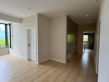5 Bedroom Villa