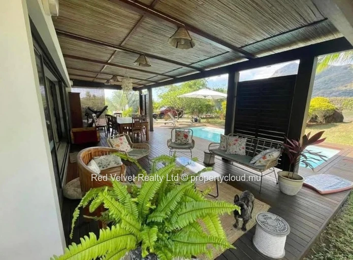 Villa de luxe à louer à Rivière Noire | Domaine sécurisé proche de la plage
