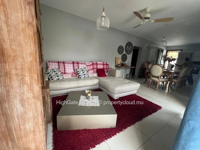 3 Bedrooms Villa For Rent In Private Compound