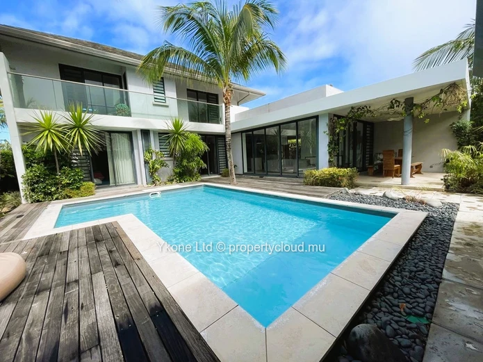 Villa For Sale In Black River