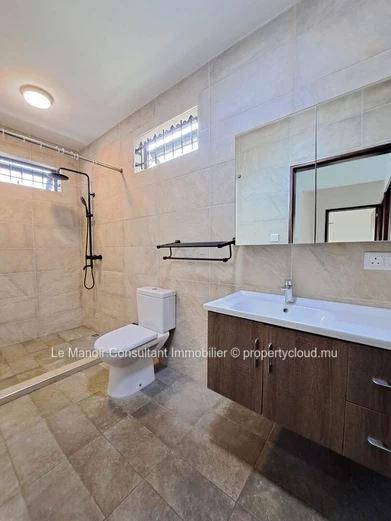 Duplex meublé de 3 chambres à louer à Flic en Flac - 130 m²