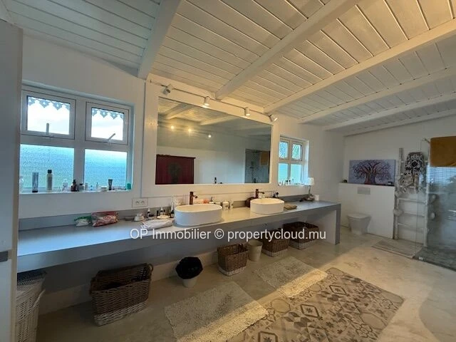 Spacious 3-Bedroom House for Sale in Mont Piton with Private Pool on 1,560m² Land
