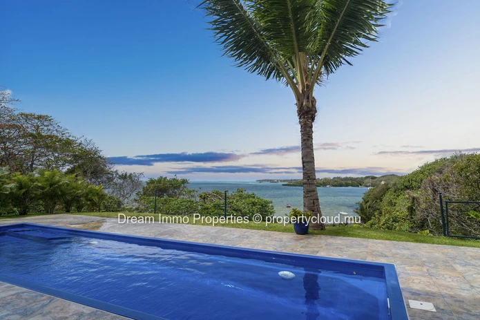 Appartement 2 chambres en bord de mer avec vue lagon à Trou d’Eau Douce – Ile Maurice