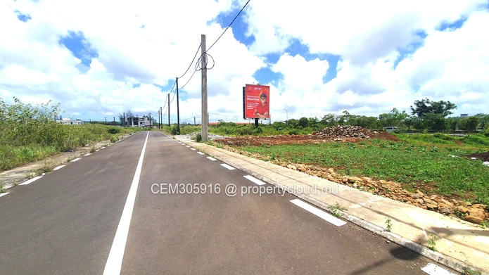 Terrain Commercial et Résidentiel à Vendre – Lotissement Rose Belle | 10,75 Perches 