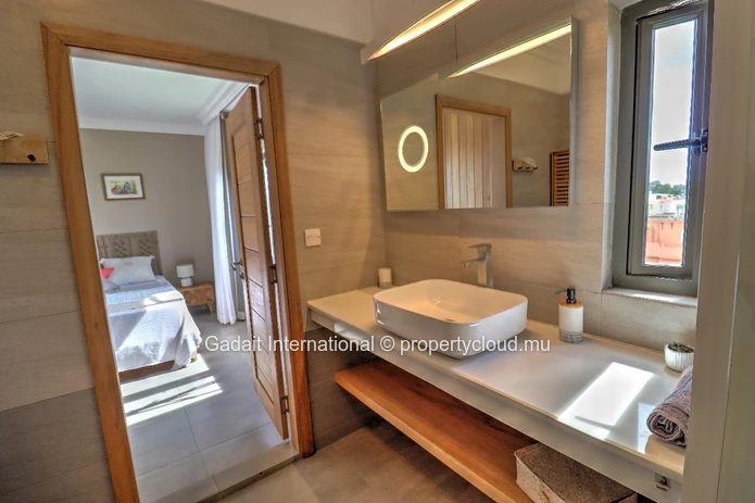 Penthouse d'exception à Trou aux Biches – Vue mer et accès plage à 200 mètres