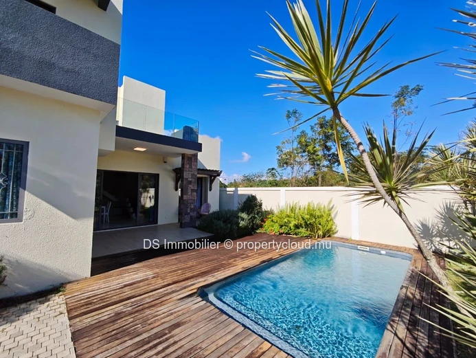 For Rent – 2-Bedroom Villa With En-Suite Bathrooms In Grand Baie - North